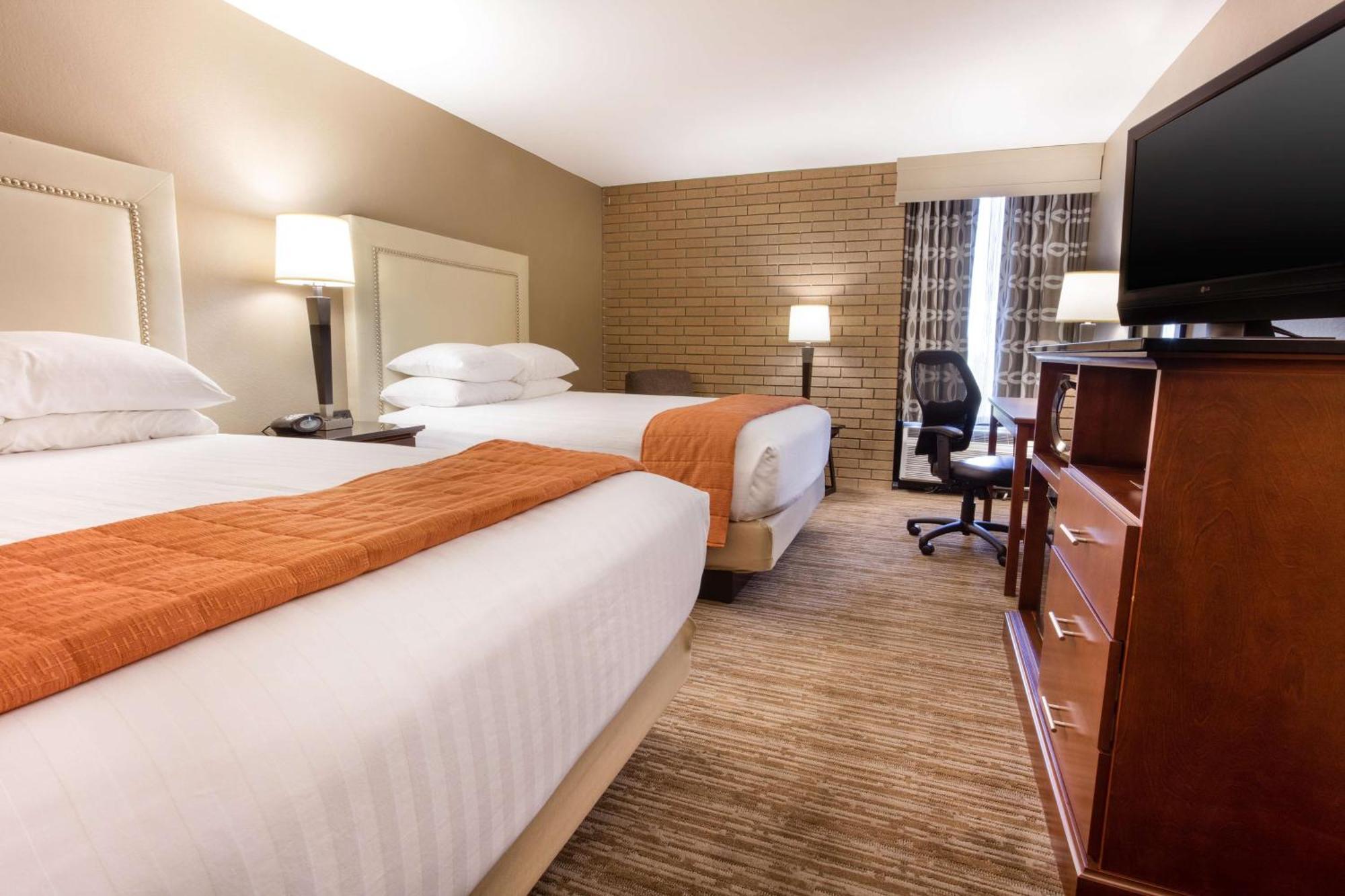 Drury Inn & Suites Kansas City Airport מראה חיצוני תמונה