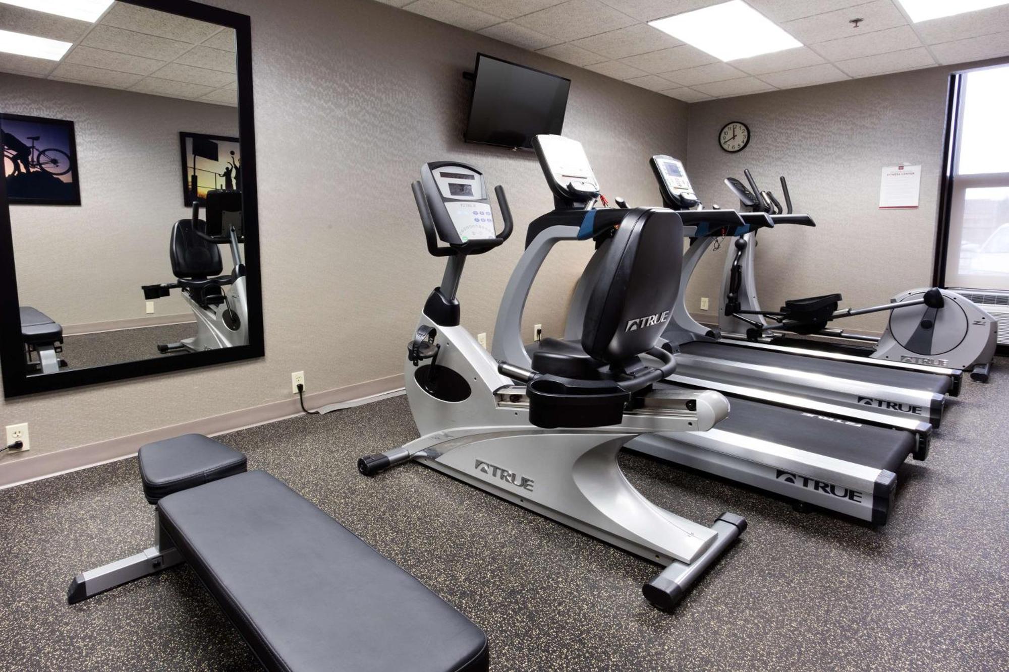 Drury Inn & Suites Kansas City Airport מראה חיצוני תמונה