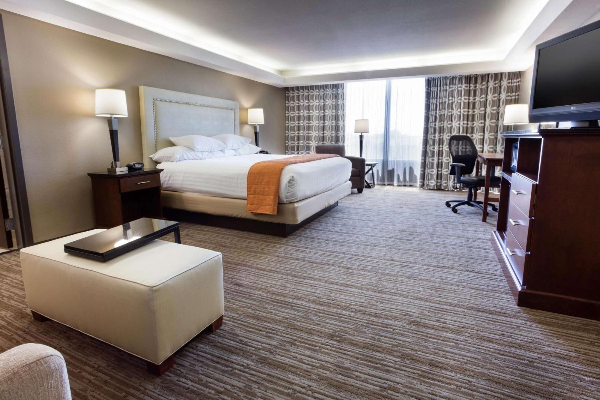 Drury Inn & Suites Kansas City Airport מראה חיצוני תמונה