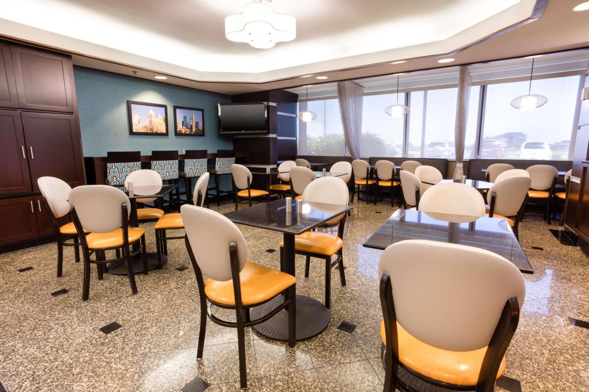 Drury Inn & Suites Kansas City Airport מראה חיצוני תמונה